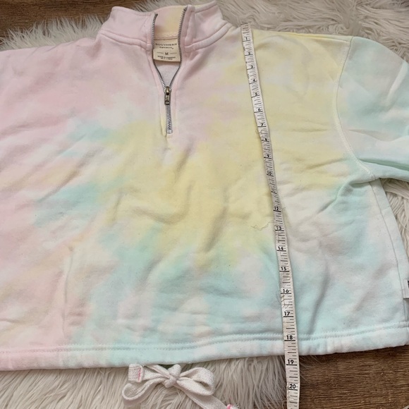 Donating Cropped Tie Dye Shirt - Picture 5 of 11